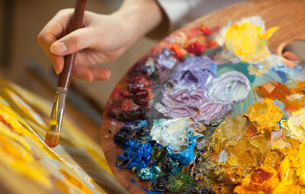 5 небанальних ідей, що подарувати дівчині на день народження