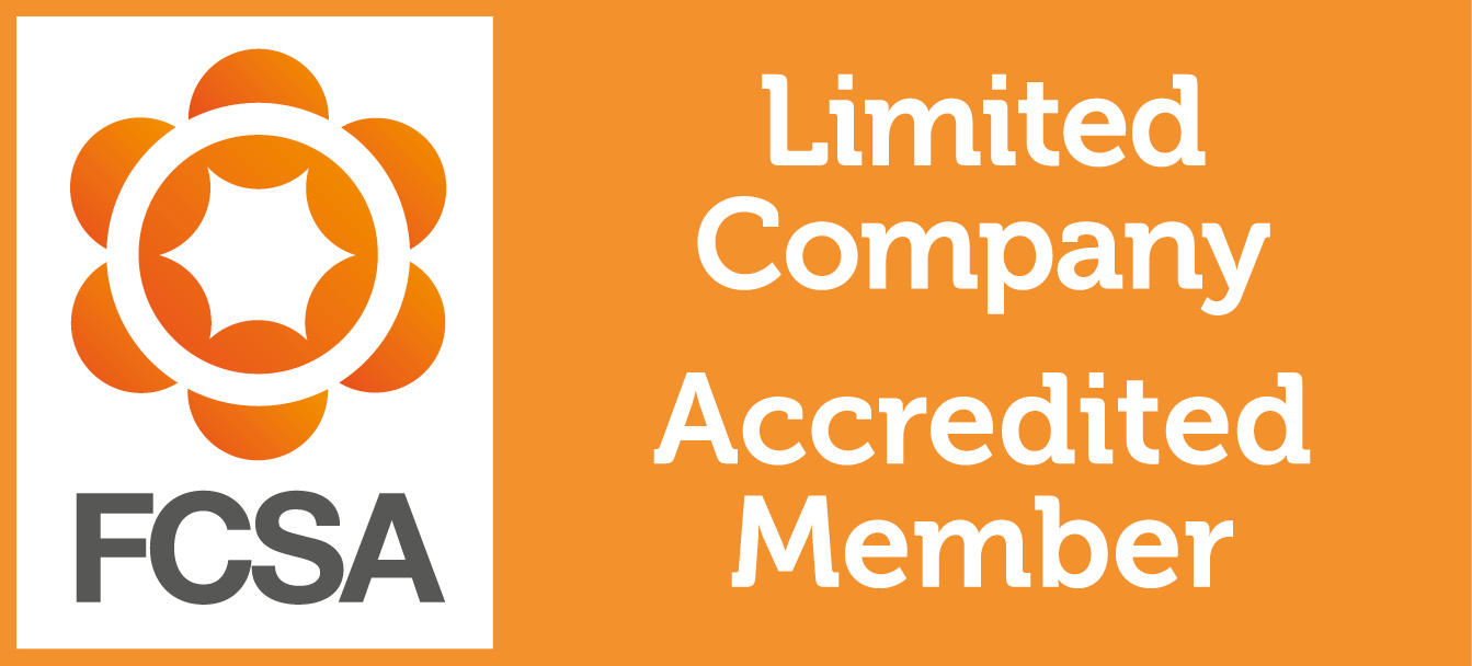 Логотип FCSA - компанія з обмеженою відповідальністю - Churchill Knight - оранжевий