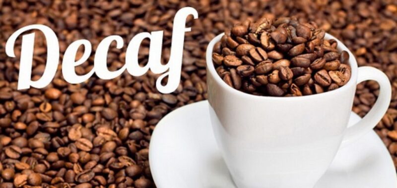 Кава без кофеїну: чому вона популярна та корисна?