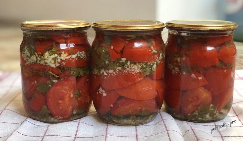 Помідори половинками на зиму - Який рецепт помідорів половинками?