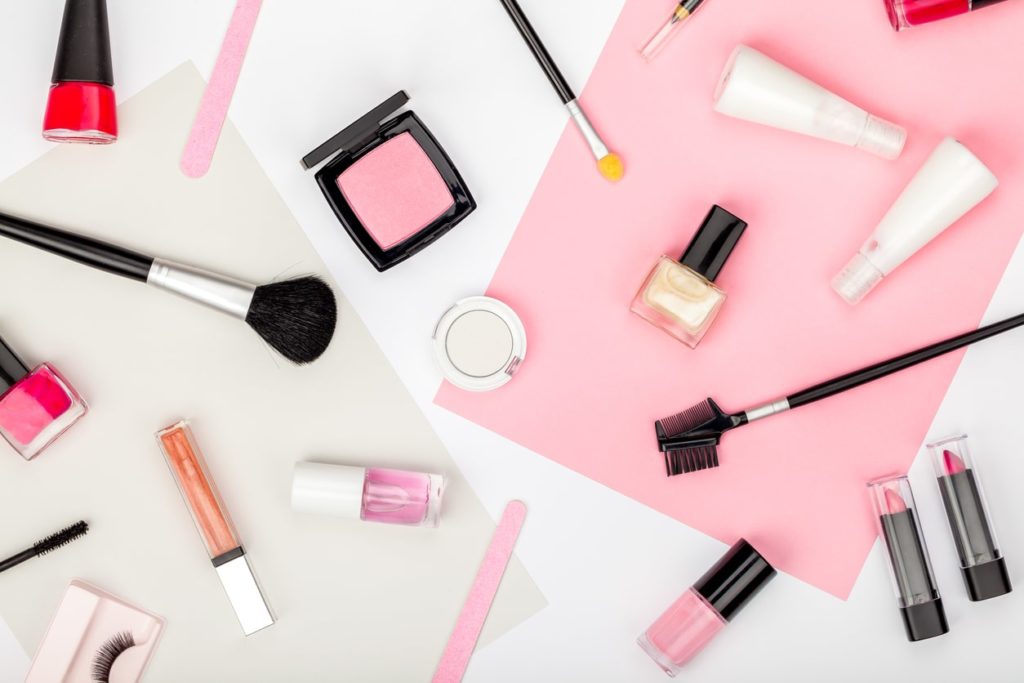 Що подарувати подрузі на день народження: 5 порад, що допоможуть визначитись