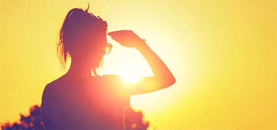 Висипання на сонці - Які симптоми та лікування висипання на сонці?