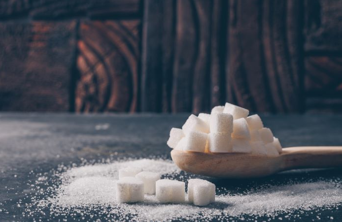 Вплив цукру на організм: що потрібно знати