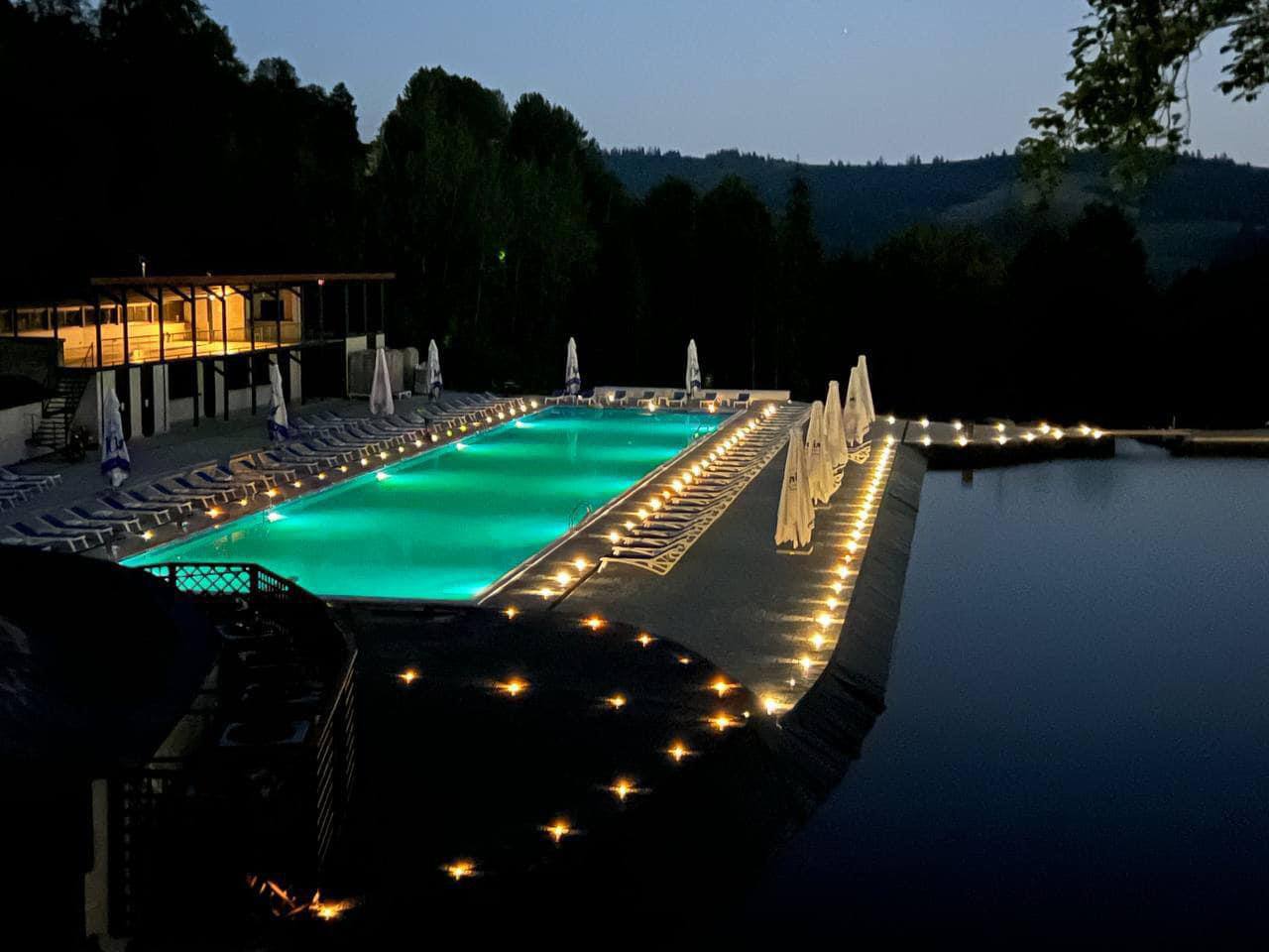 Відпочинок у Карпатах з басейном — ідеальне поєднання природи, релаксу та оздоровлення