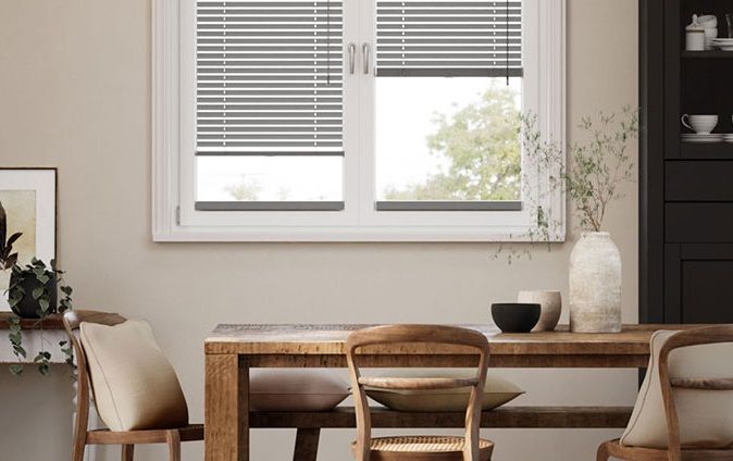 Кто может установить дополнительную фурнитуру на окна в Одессе