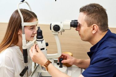 Де пройти діагностику зору в Україні: комплексний аналіз провідних офтальмологічних мереж