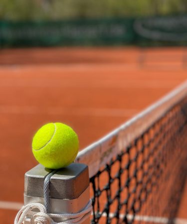 Як обрати м'ячі для великого тенісу: повний гід для початківців та досвідчених гравців